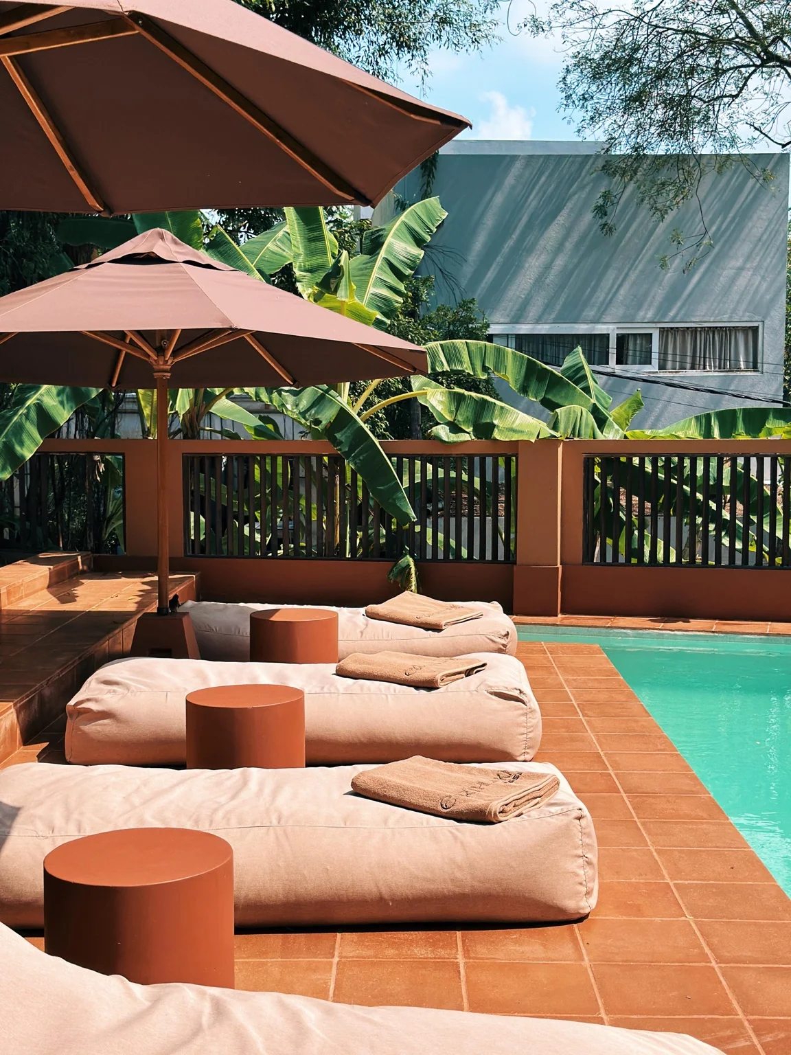 Pool and tropical garden at Earthlinks Hikkaduwa